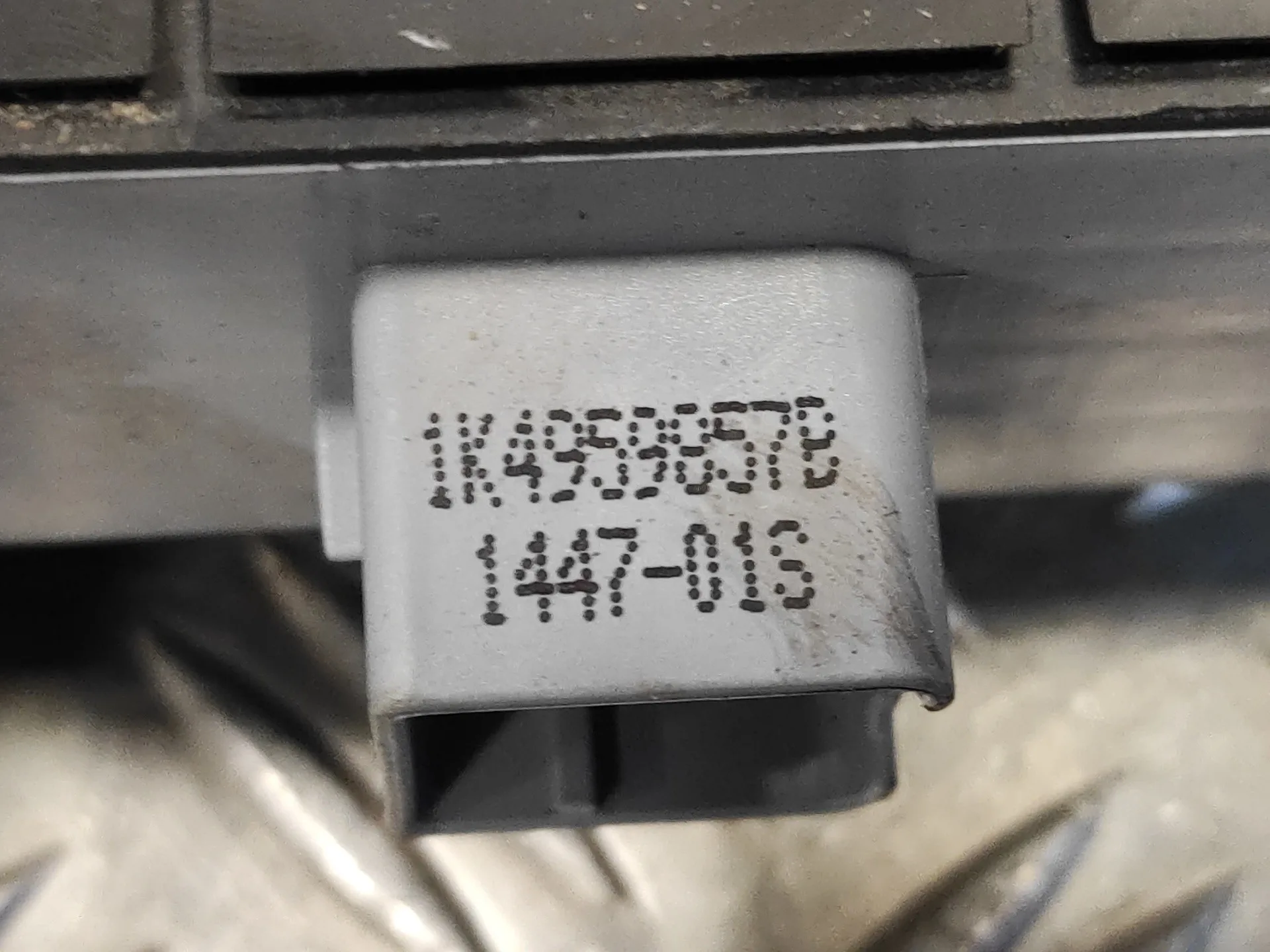 Mando Elevalunas Delantero Izquierdo para Seat Altea Xl (5P5)