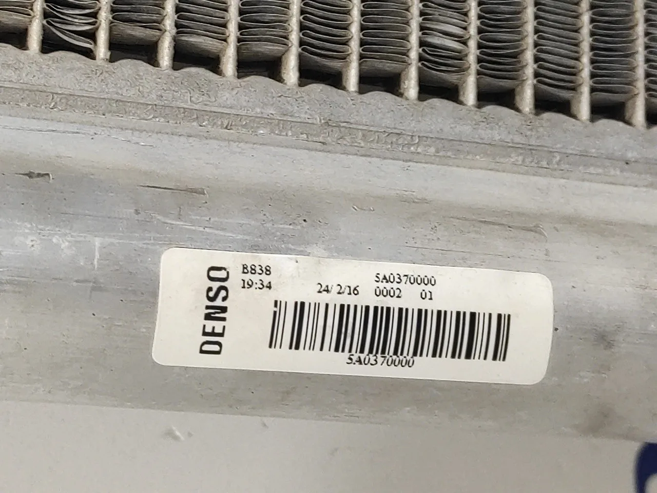 Condensador / Radiador Aire Acondicionado para Ford Ka (Ccu)