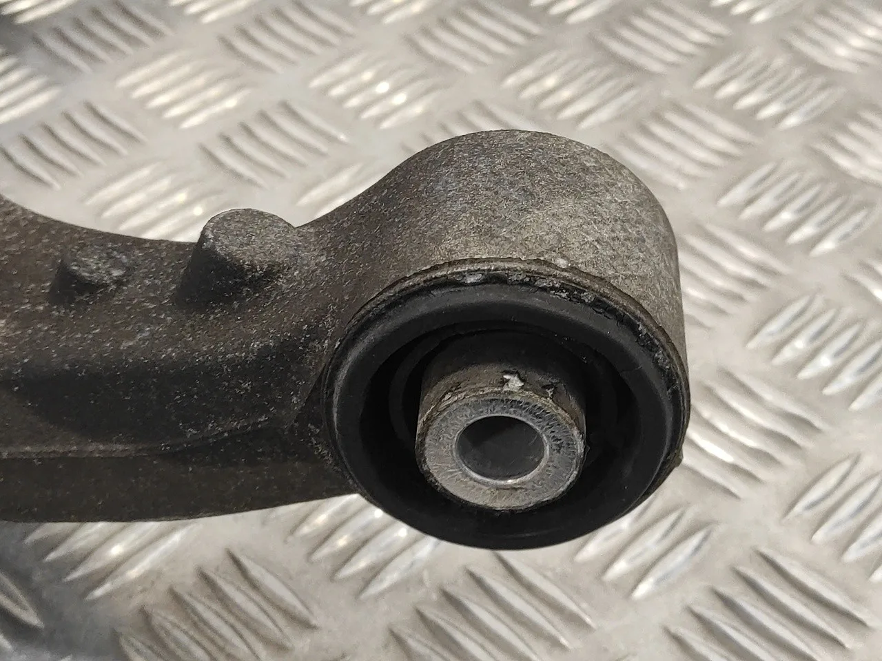 Brazo Suspension Inferior Trasero Derecho para Mercedes-Benz Clase R (W251)