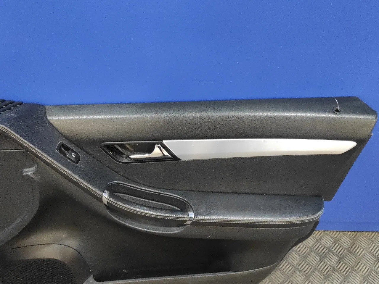 Guarnecido Puerta Delantera Derecha para Mercedes-Benz Clase R (W251)