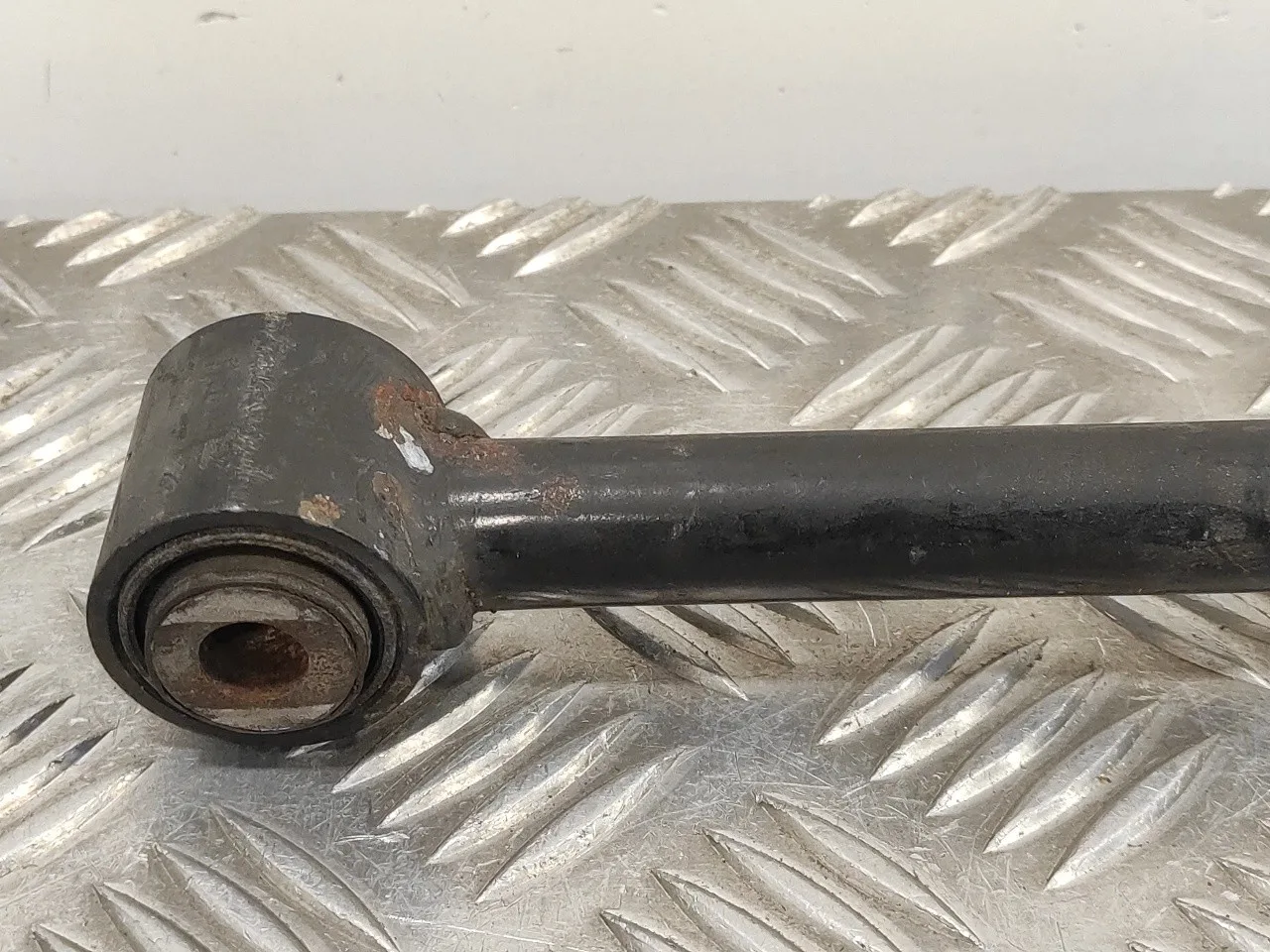 Brazo Suspension Inferior Trasero Derecho para Mercedes-Benz Clase R (W251)