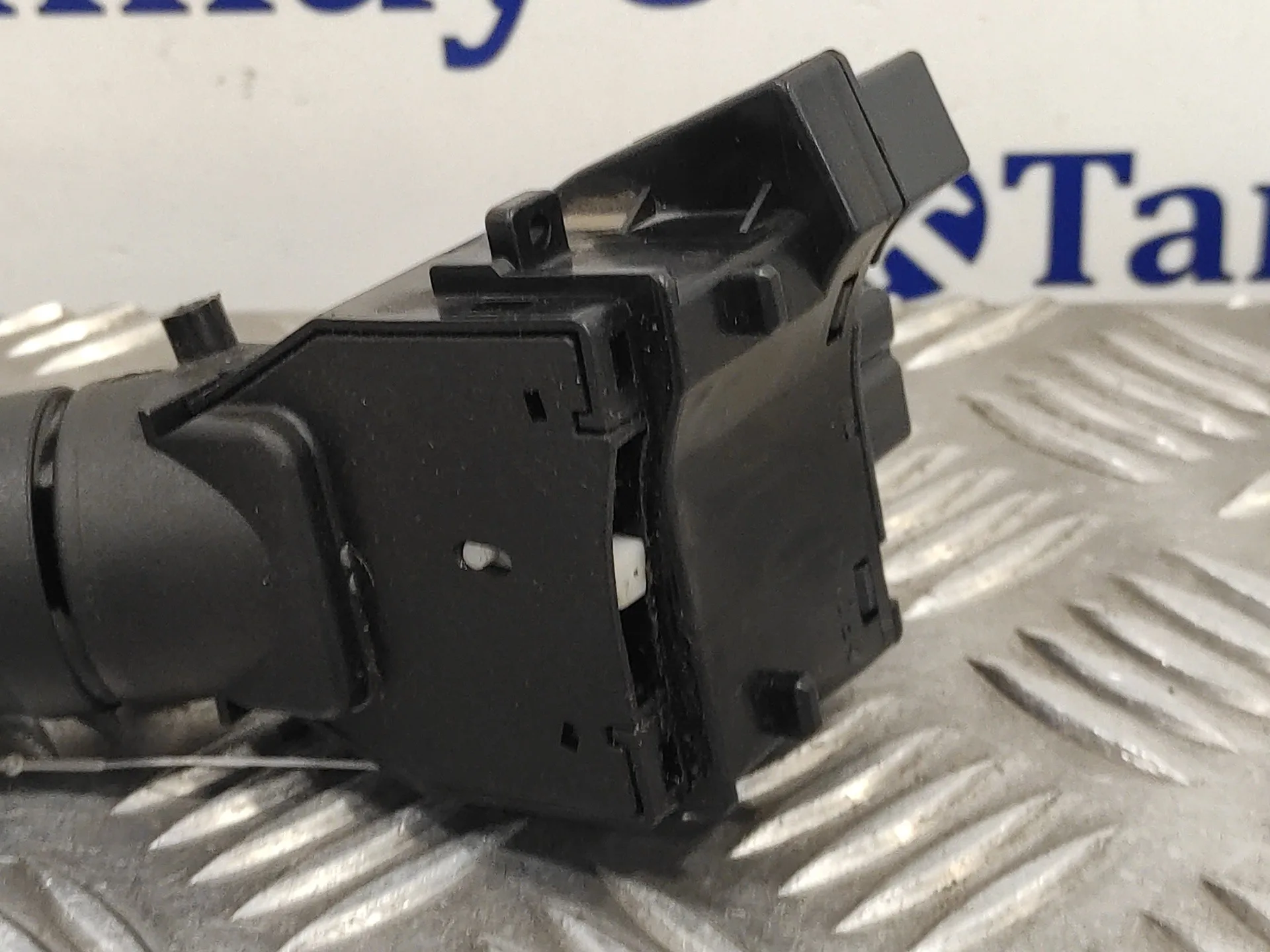 Mando Intermitentes para Nissan Almera Tino (V10M)