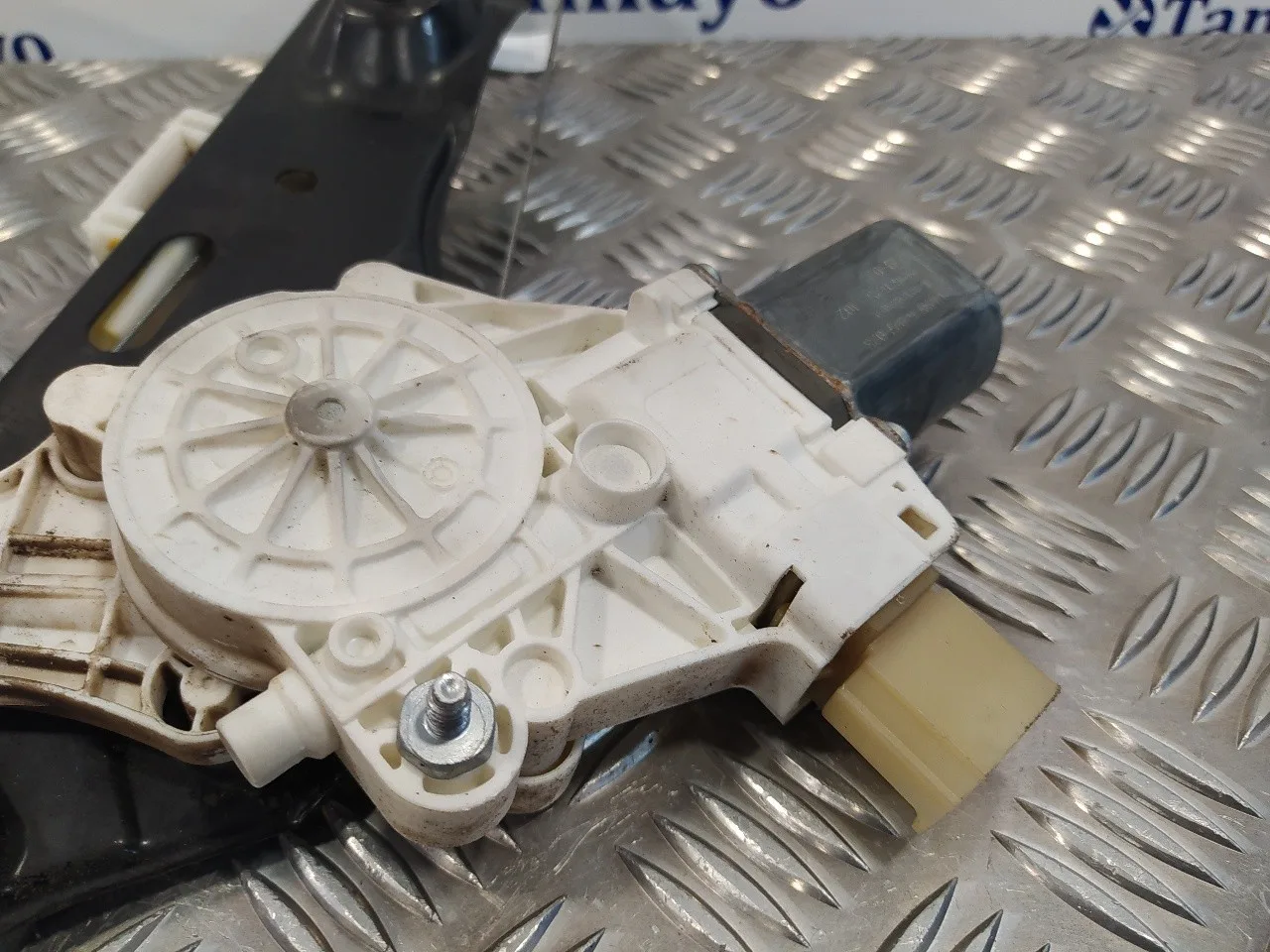 Elevalunas Delantero Derecho para Bmw X1 (E84)