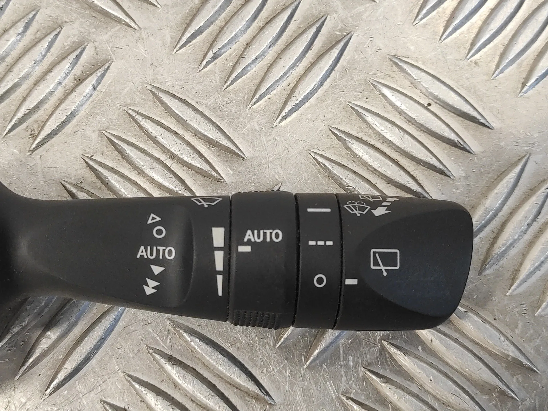 Mando Limpia para Toyota Auris