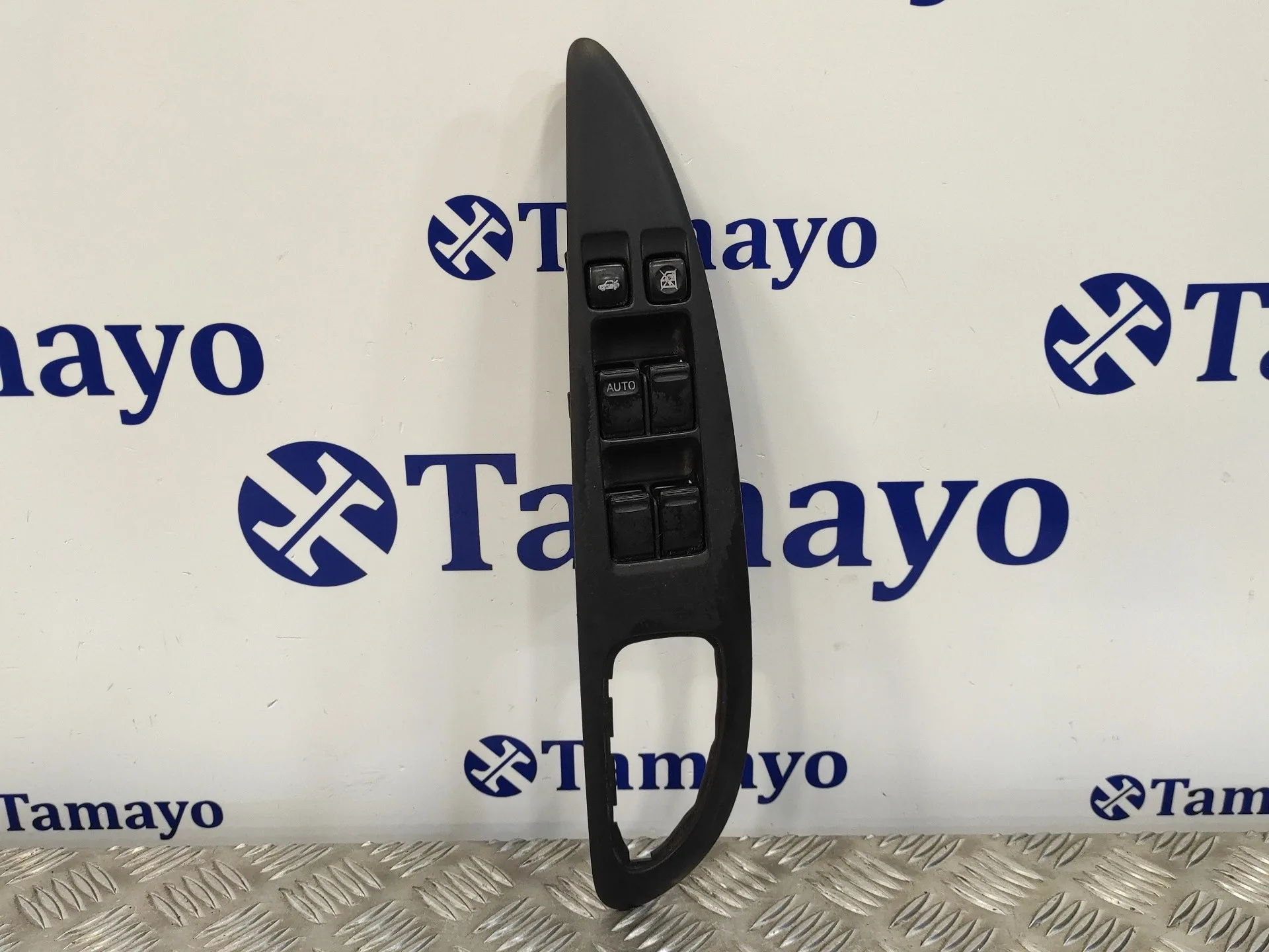 Mando Elevalunas Delantero Izquierdo para Nissan Primera Berlina (P12)