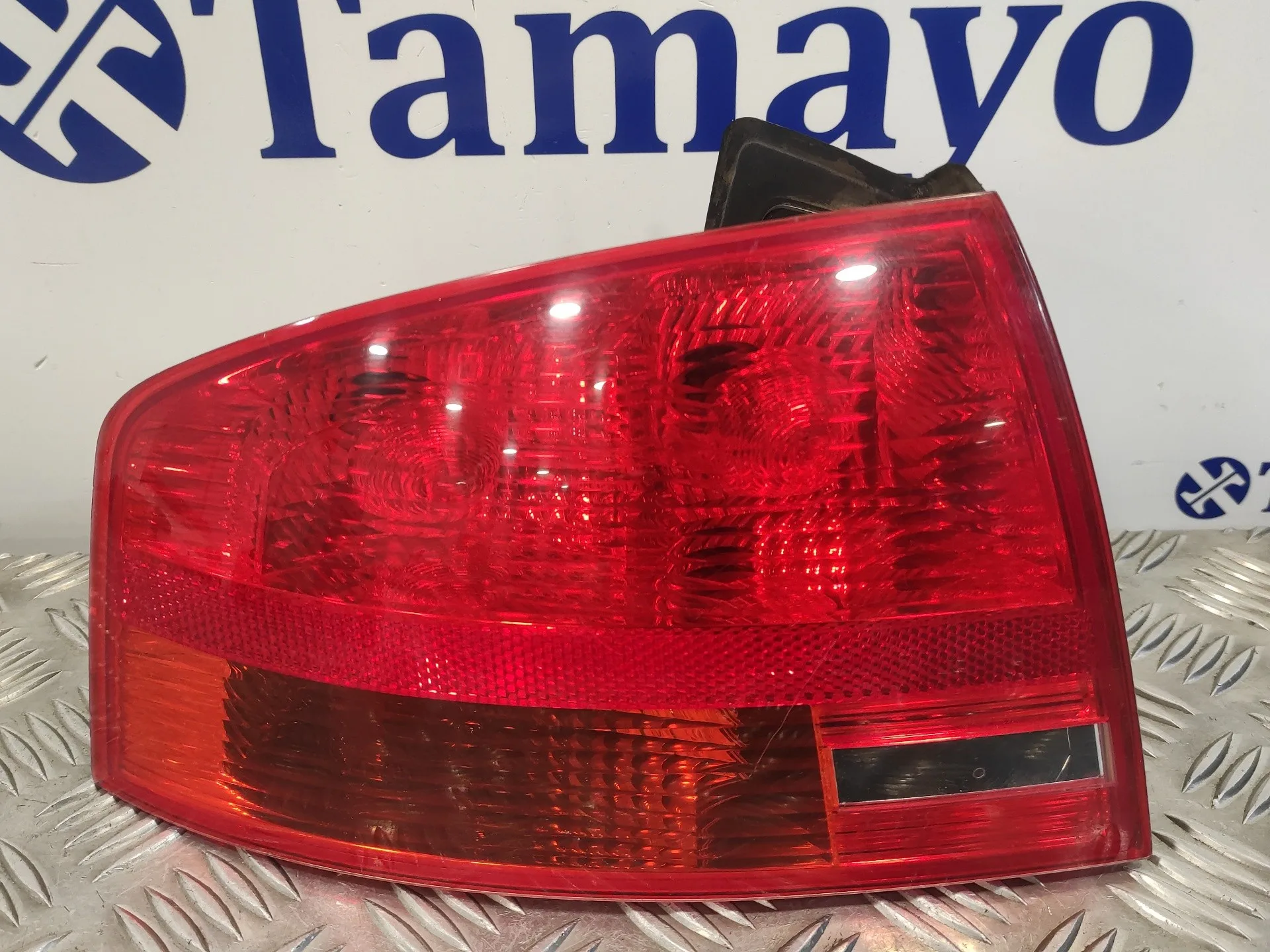 Piloto Trasero Izquierdo para Audi A4 Berlina (8E)