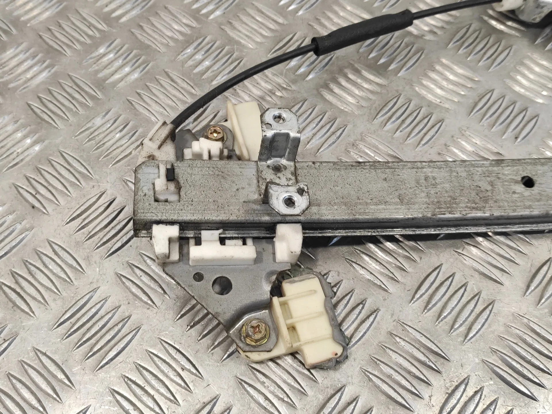 Elevalunas Delantero Derecho para Nissan X-Trail (T30)