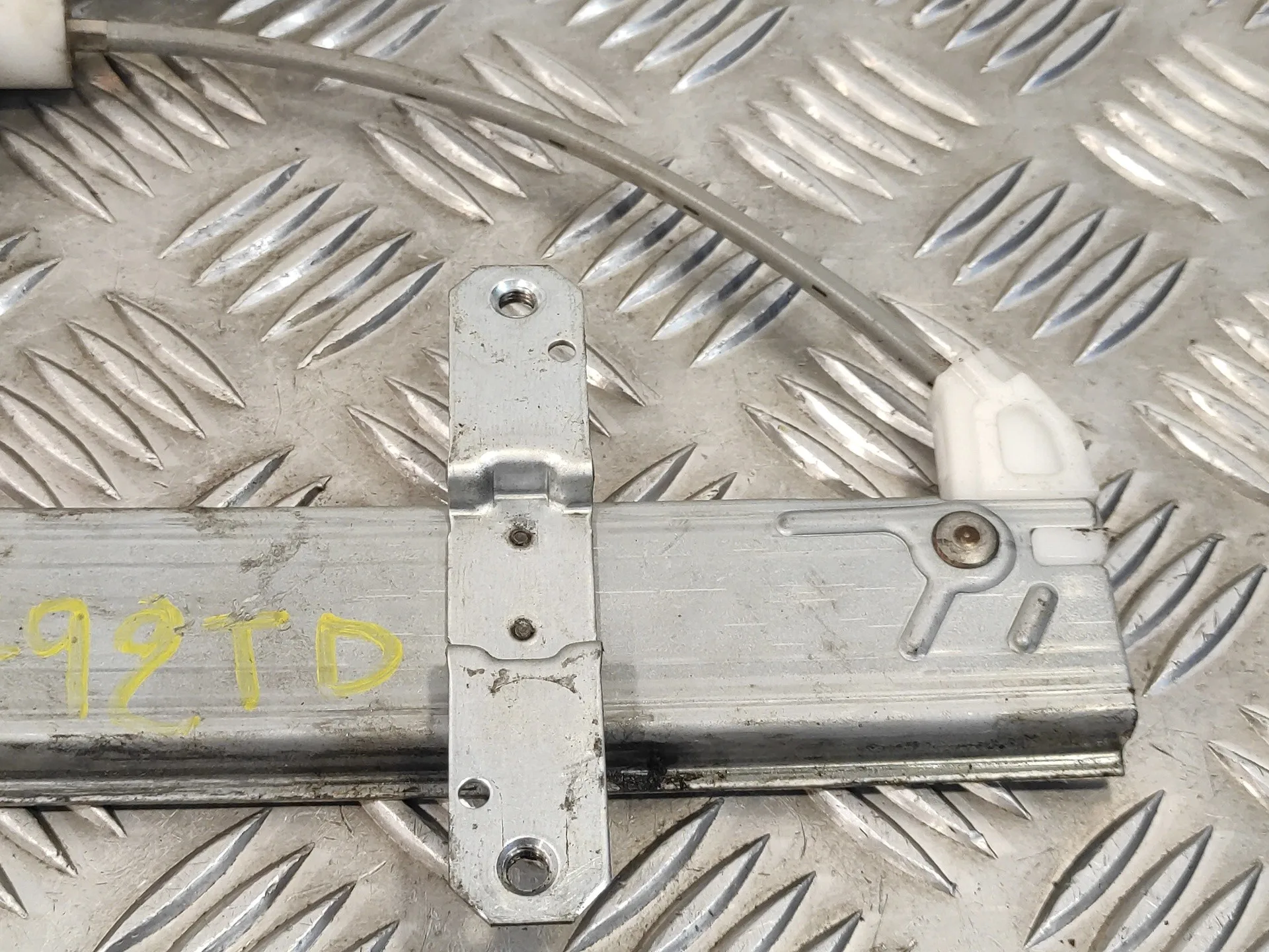 Elevalunas Trasero Derecho para Nissan X-Trail (T30)