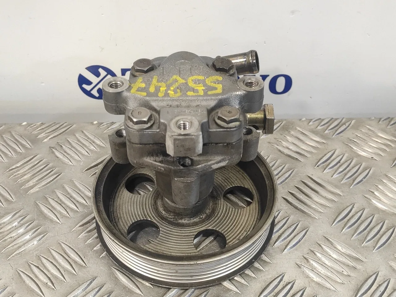 Bomba Direccion para Audi A4 Berlina (8E)