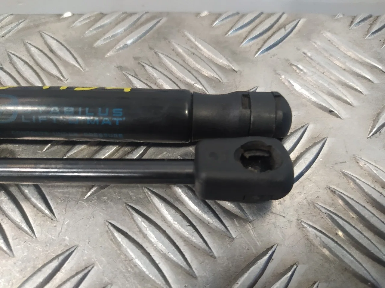 Amortiguadores Maletero / Porton para Mazda Mx-5 (04.2015>)
