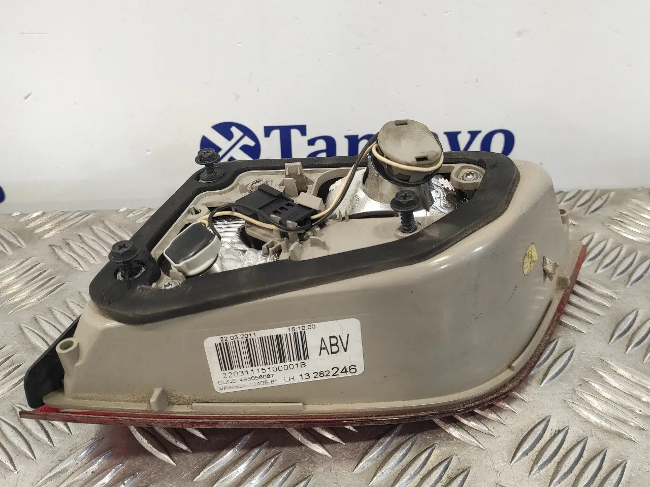 Piloto Trasero Izquierdo Interior para Opel Astra J Sports Tourer