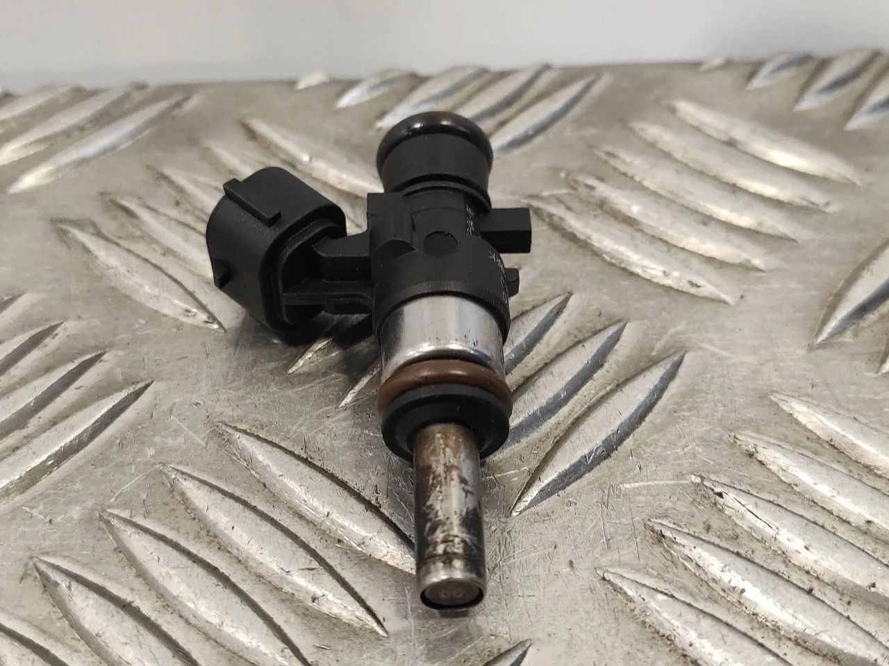 Inyector para Audi A3 Limousine (8Vs, 8Vm)