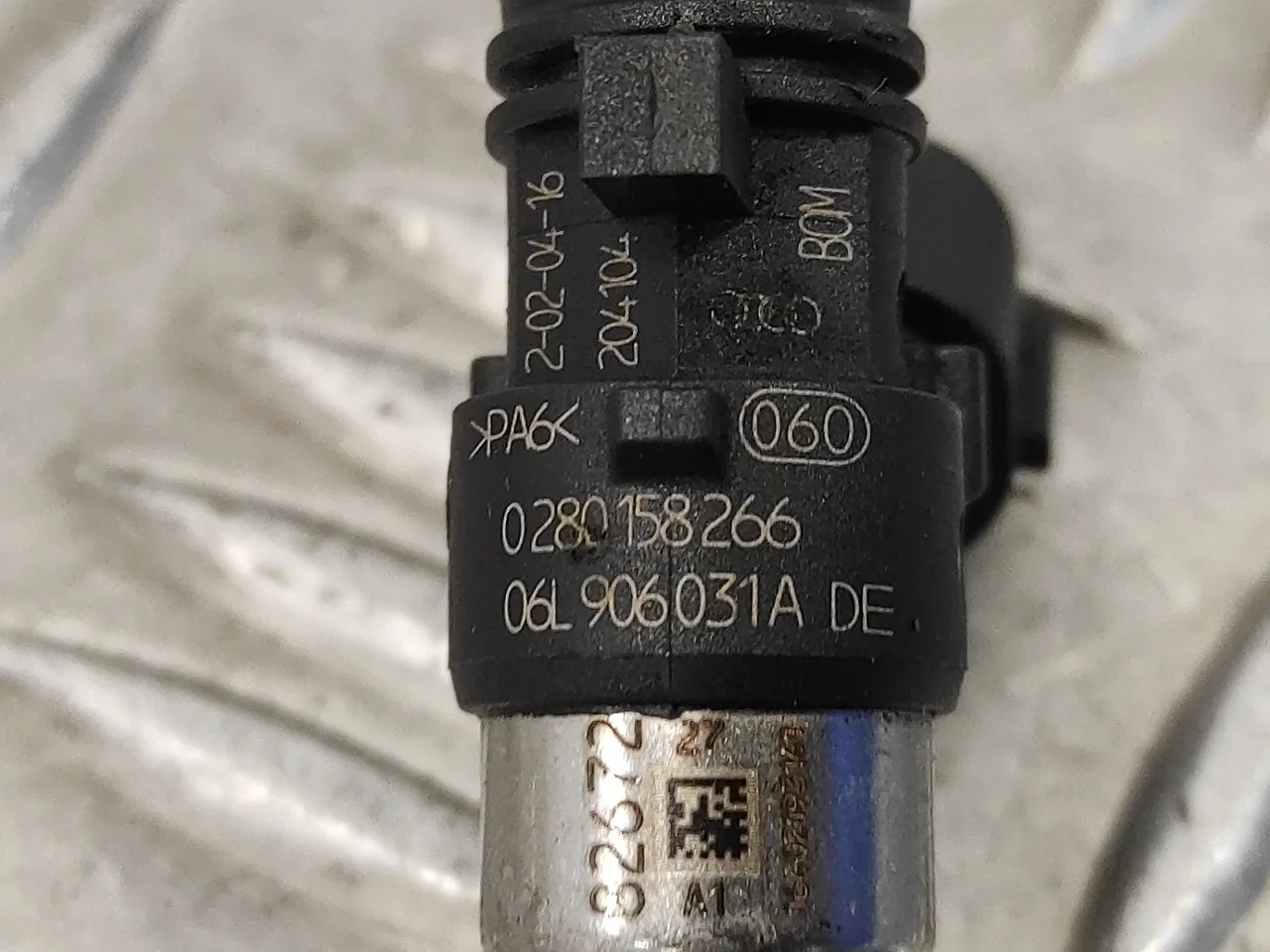 Inyector para Audi A3 Limousine (8Vs, 8Vm)