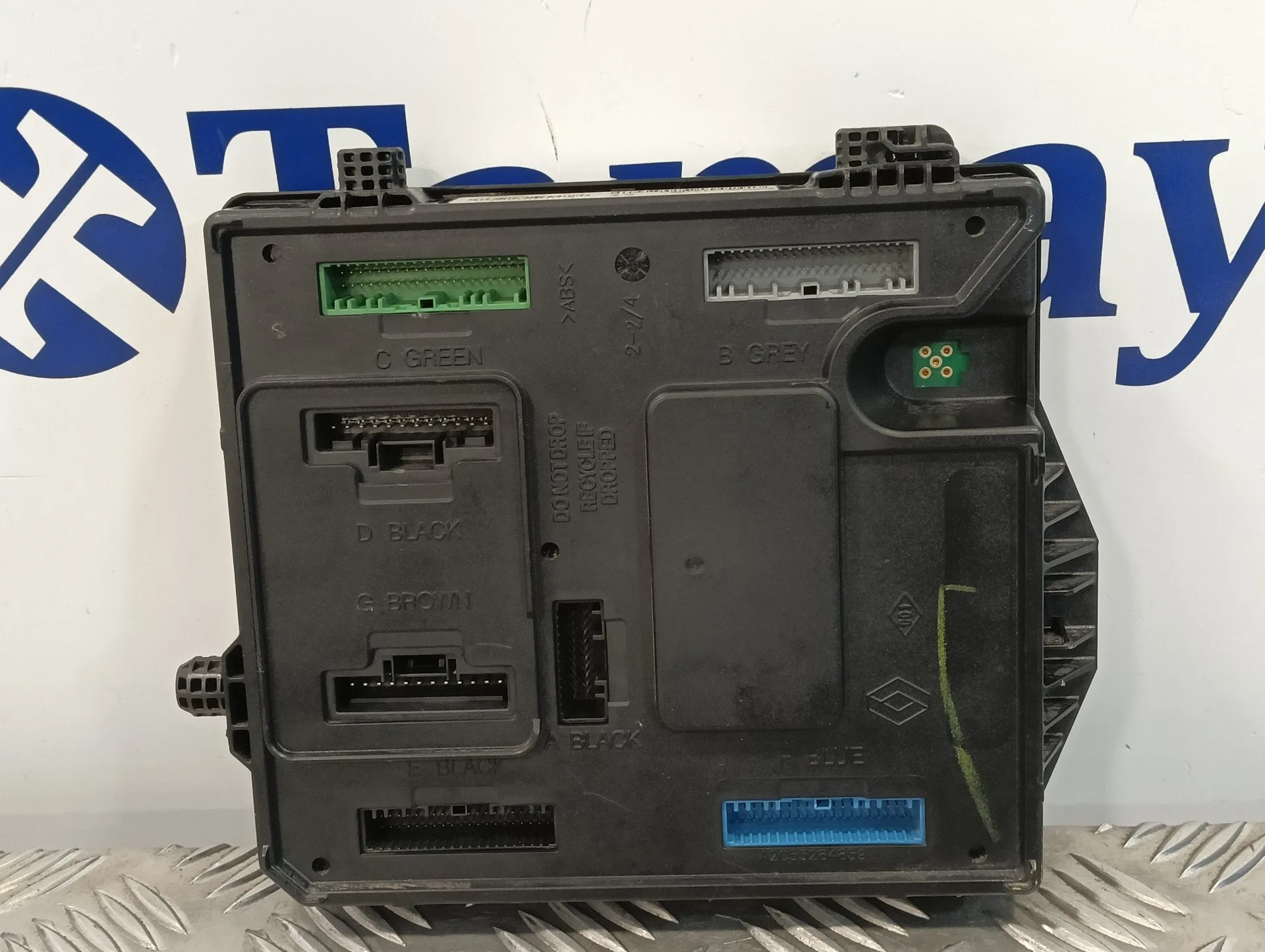 Caja Reles / Fusibles para Renault Megane Iii Coupe