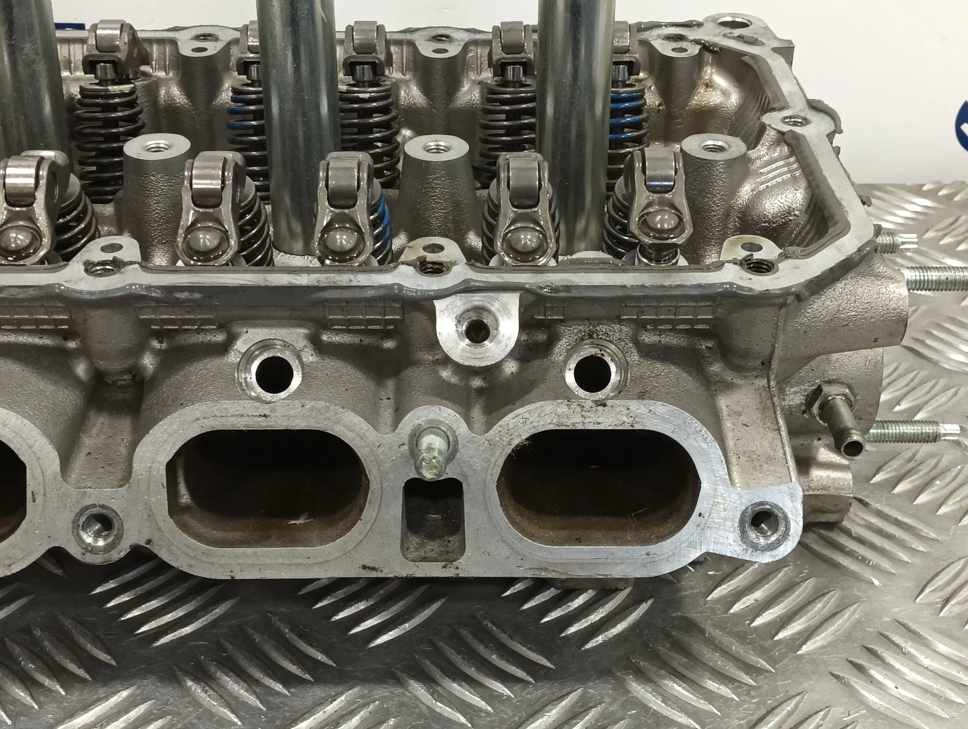 Culata para Toyota Prius (Zvw50)