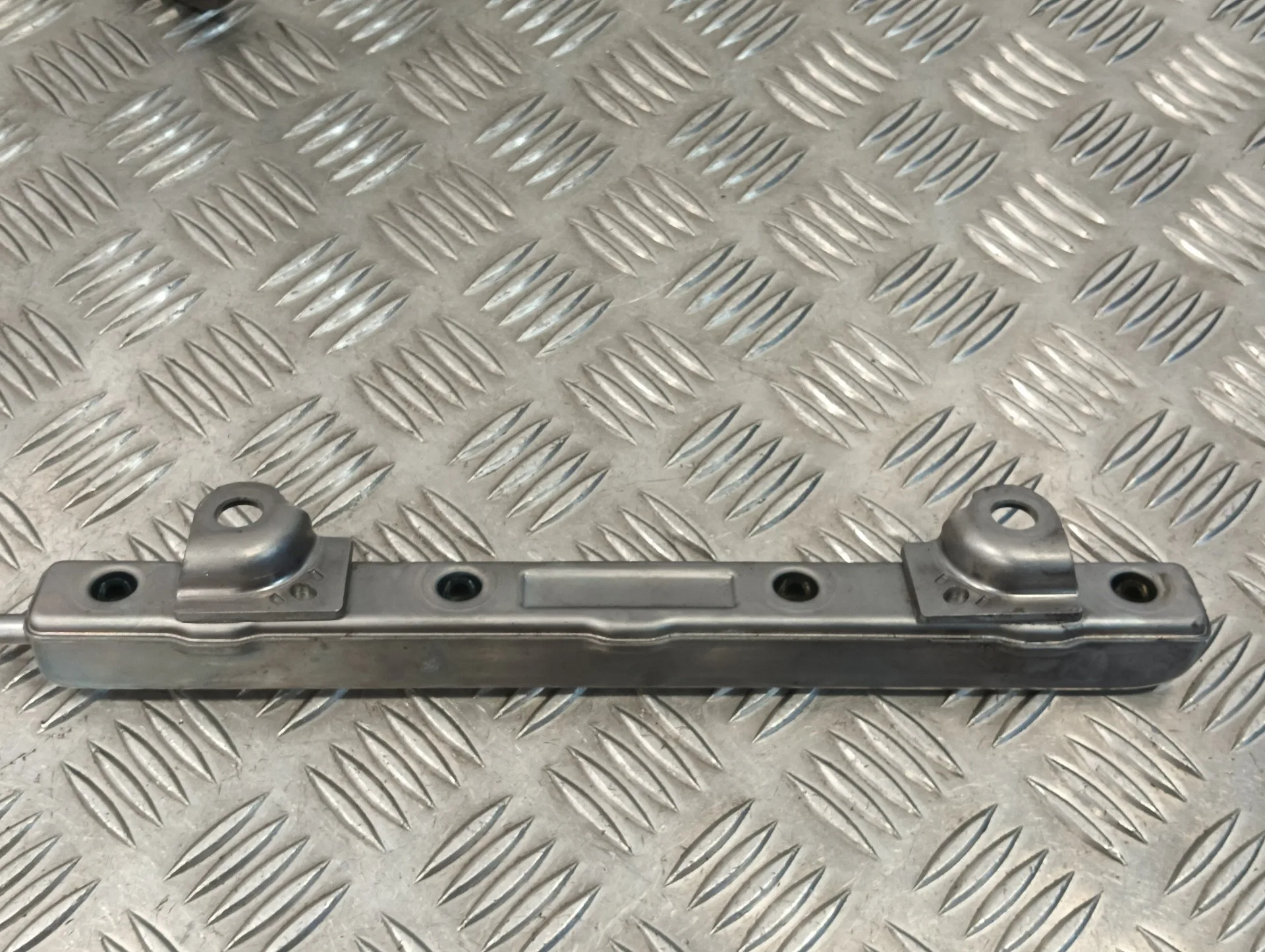 Rampa Inyectora para Toyota Prius (Zvw50)