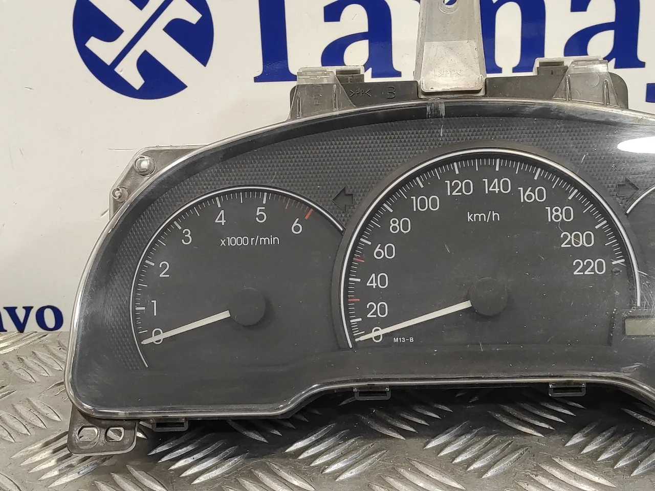 Cuadro Instrumentos para Toyota Avensis Verso (M20)