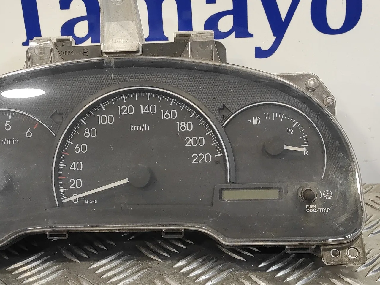 Cuadro Instrumentos para Toyota Avensis Verso (M20)