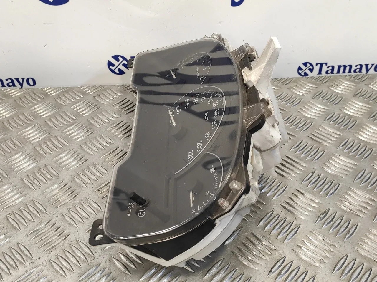 Cuadro Instrumentos para Toyota Avensis Verso (M20)