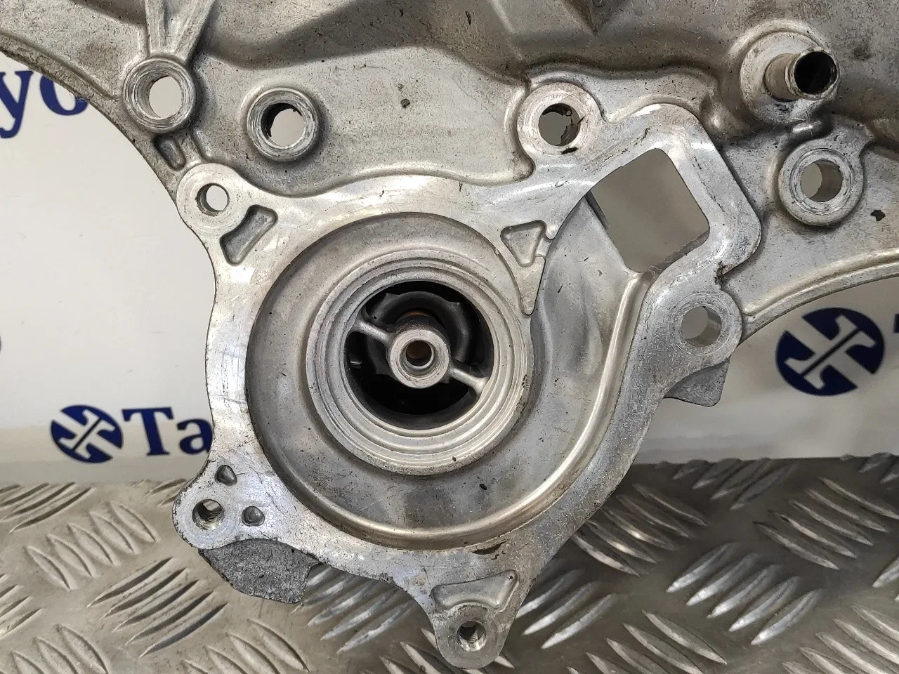 Tapa Distribucion para Toyota Prius (Zvw50)