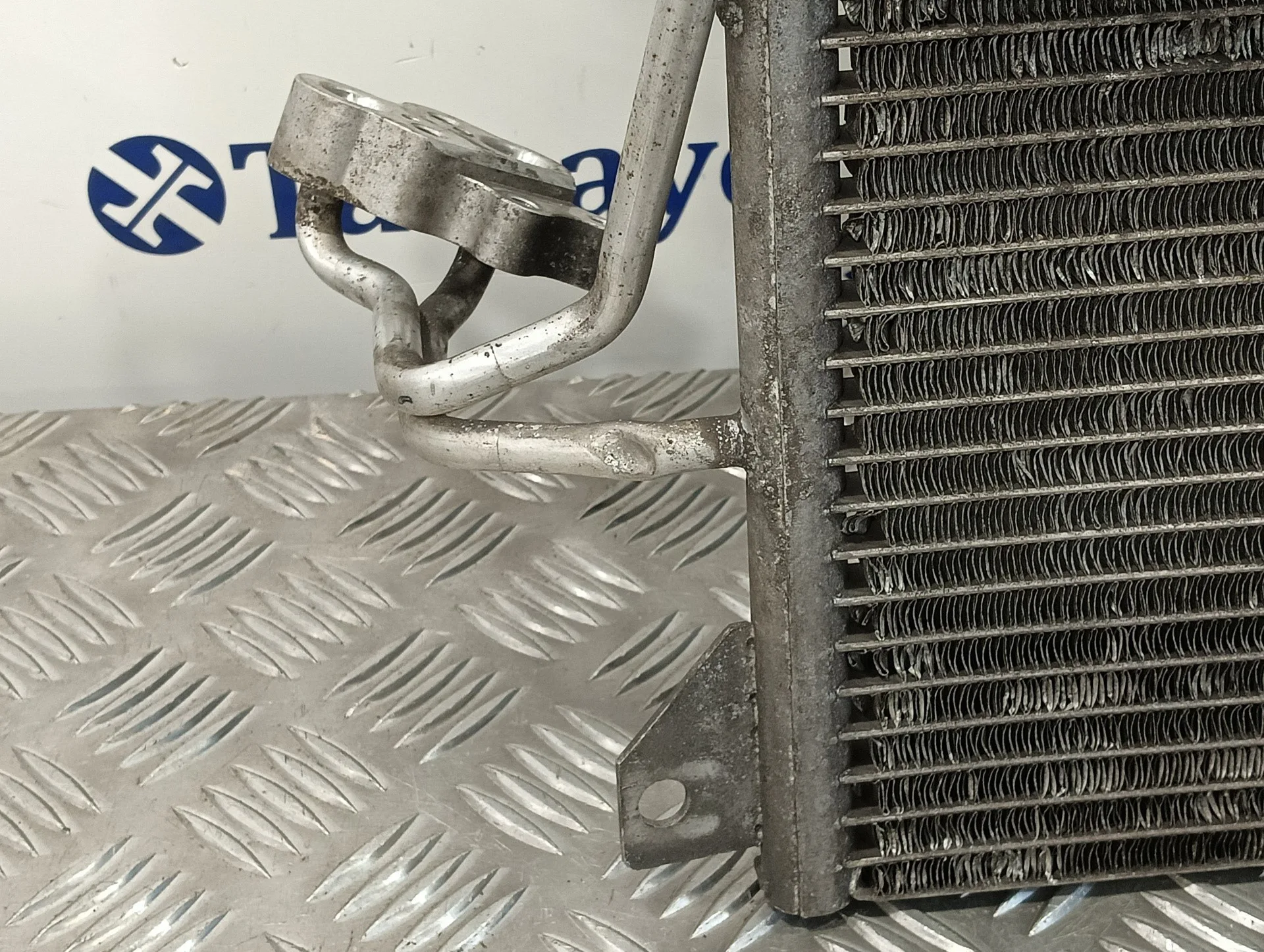 Condensador / Radiador Aire Acondicionado para Volkswagen Touareg (7L6)