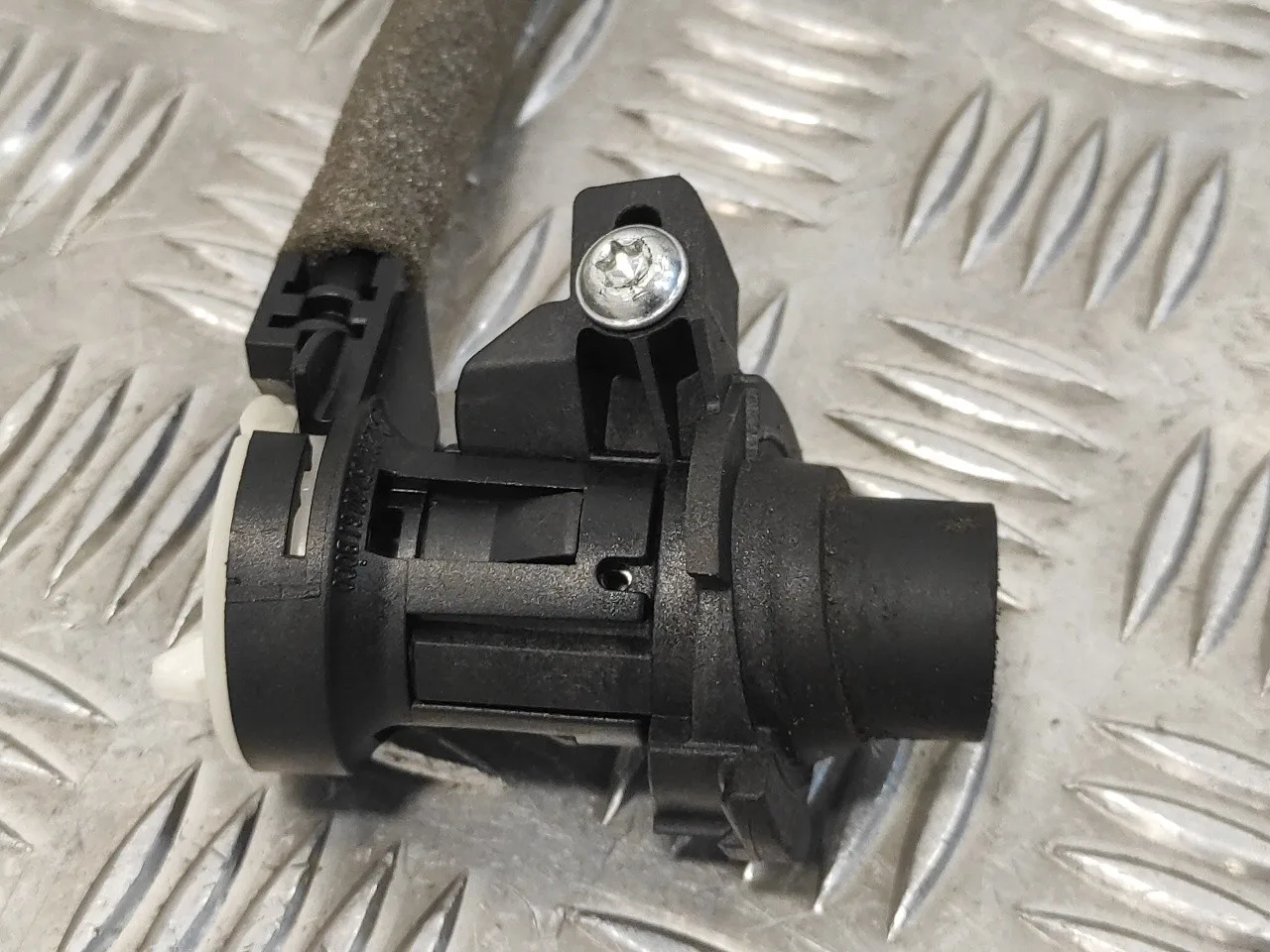 Cerradura Maletero / Porton para Mercedes-Benz Clase E (W212) Lim.