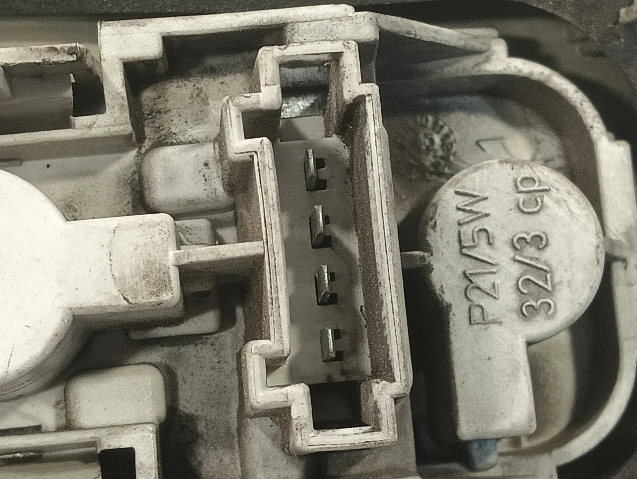 Piloto Trasero Derecho para Mercedes-Benz Clase B (W245)