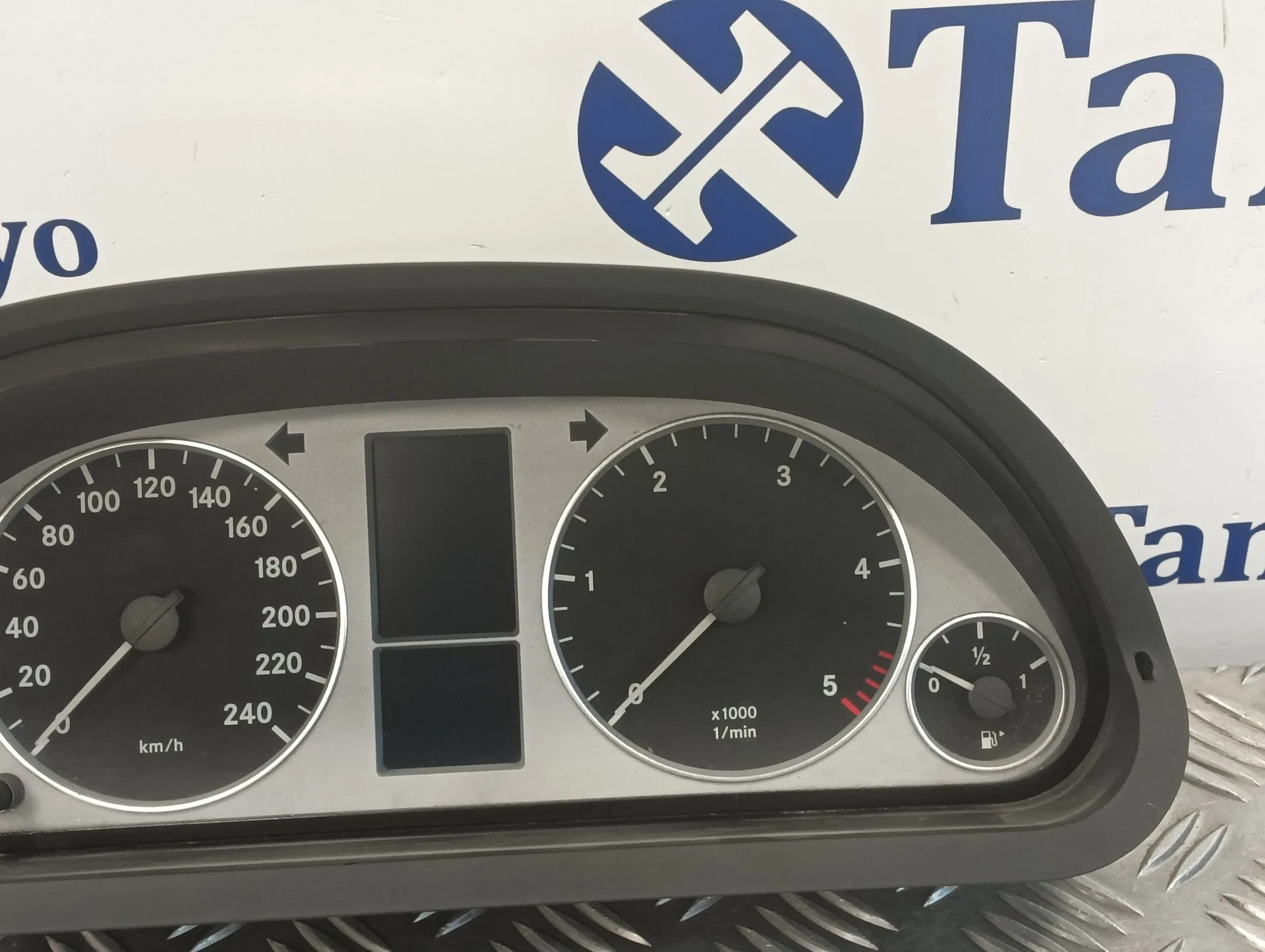 Cuadro Instrumentos para Mercedes-Benz Clase B (W245)