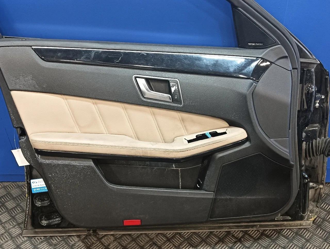 Puerta Delantera Izquierda para Mercedes-Benz Clase E (W212) Lim.