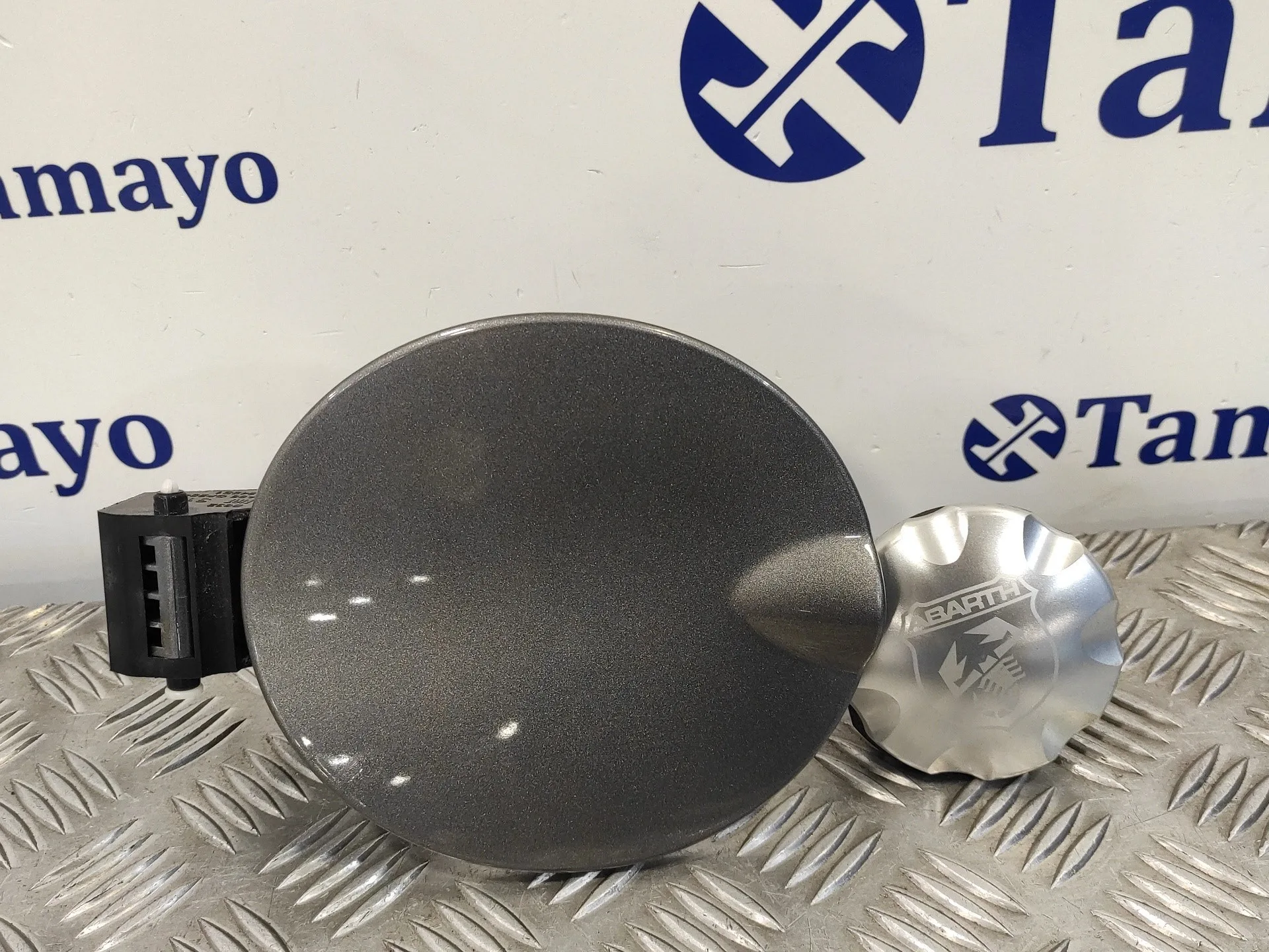 Tapa Exterior Combustible para Fiat 500 (312)