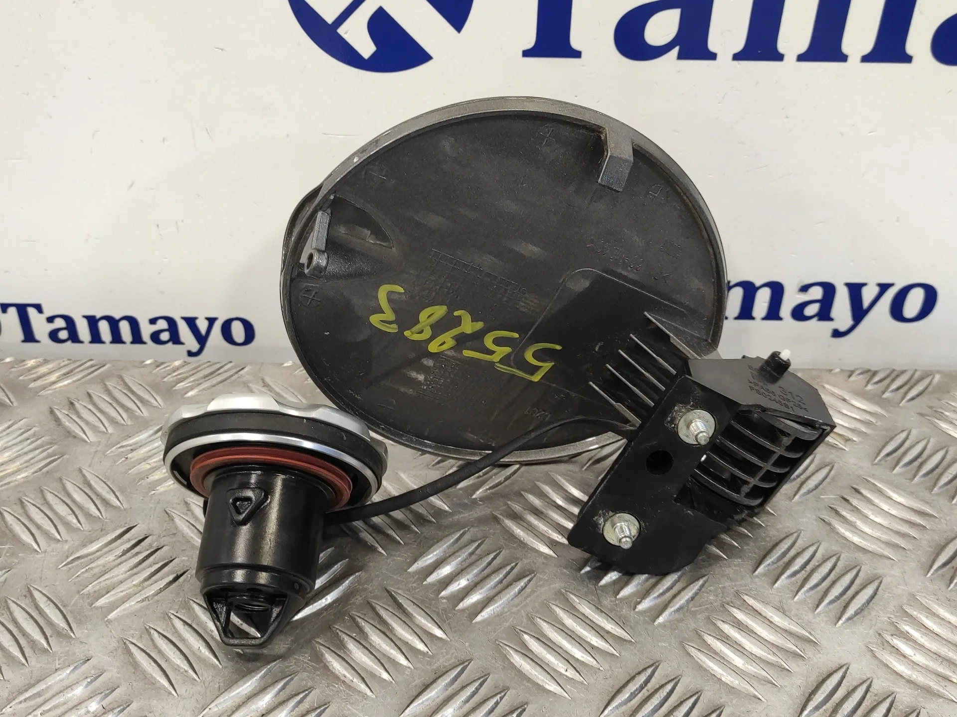 Tapa Exterior Combustible para Fiat 500 (312)