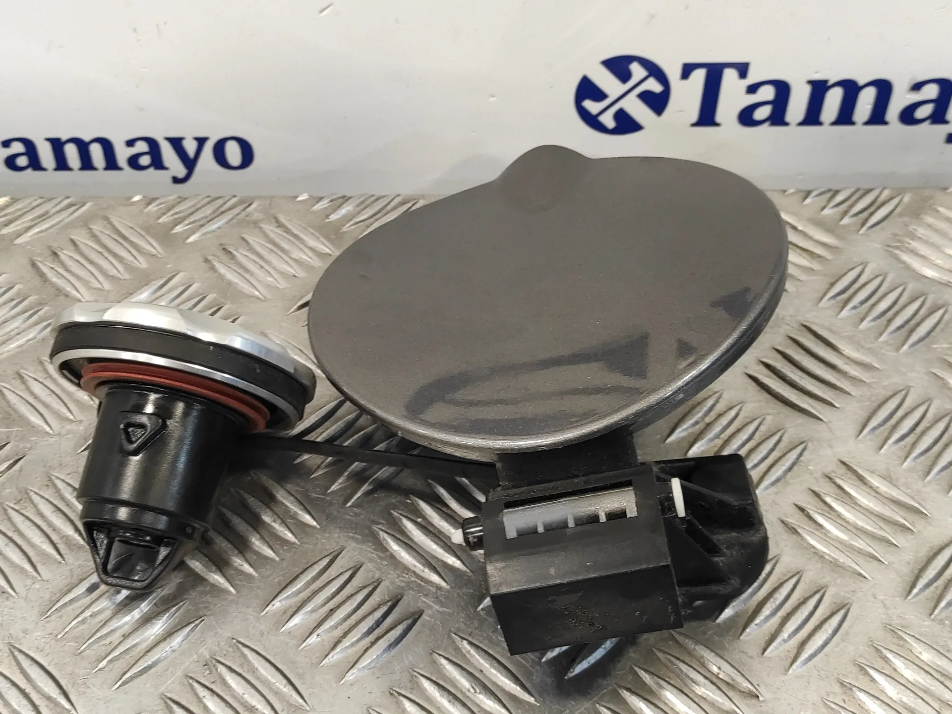 Tapa Exterior Combustible para Fiat 500 (312)