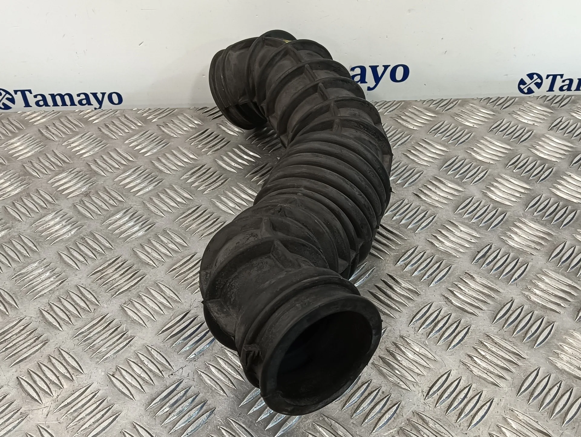 Tubo para Ford Transit Caja Cerrada, Larga (Fy) (2000 =>)