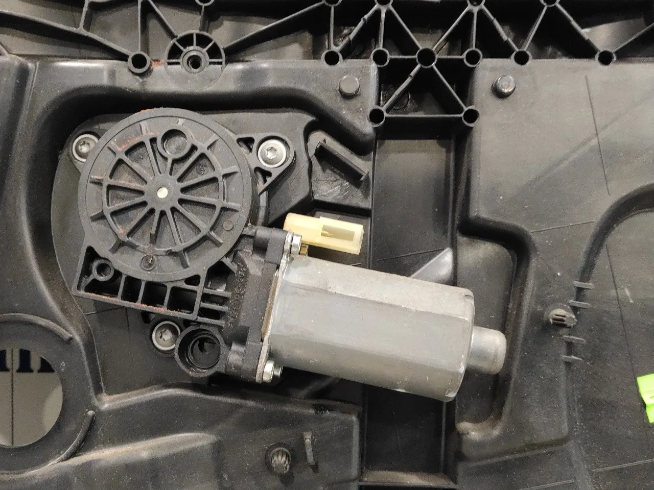 Elevalunas Delantero Derecho para Ford Fusion (Cbk)
