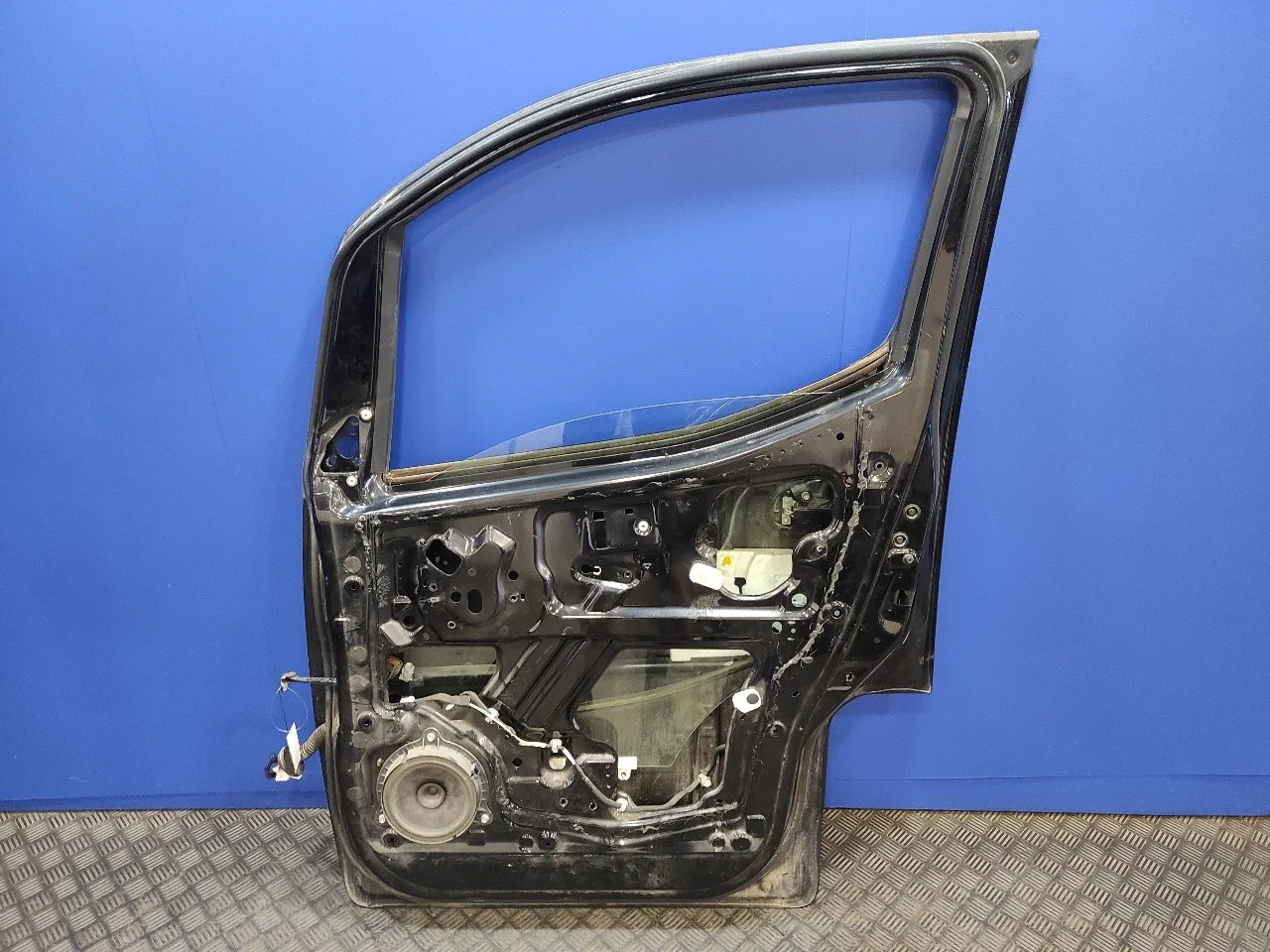 Puerta Delantera Derecha para Nissan Nv 200 (M20)