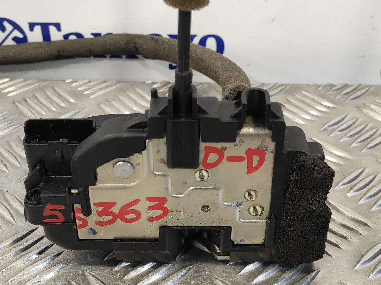 Cerradura Puerta Delantera Derecha para Nissan Nv 200 (M20)