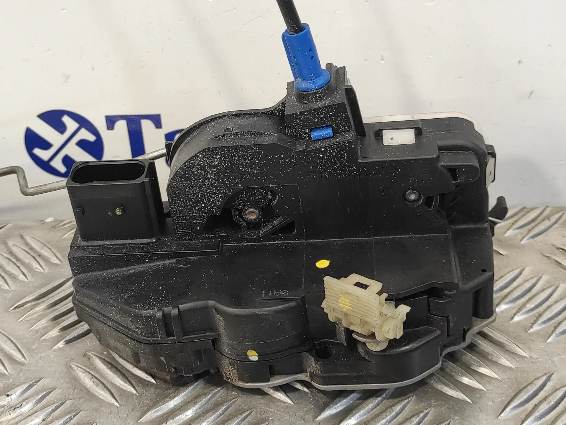 Cerradura Puerta Delantera Derecha para Opel Astra J Lim.