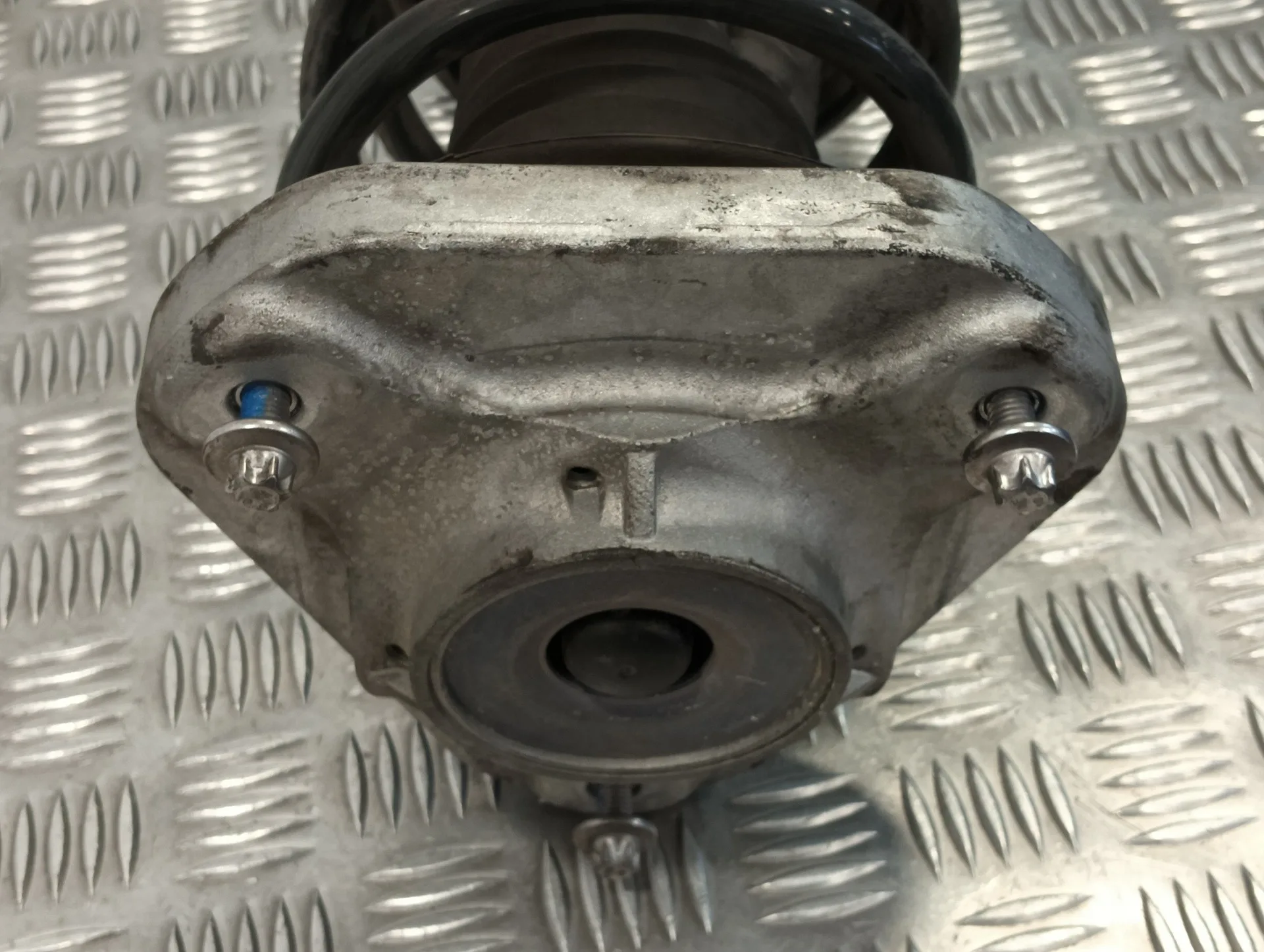 Amortiguador Delantero Izquierdo para Mercedes-Benz Clase E (W212) Lim.