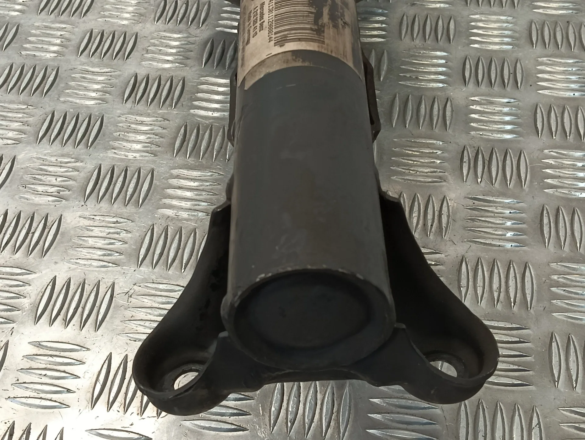 Amortiguador Delantero Izquierdo para Mercedes-Benz Clase E (W212) Lim.