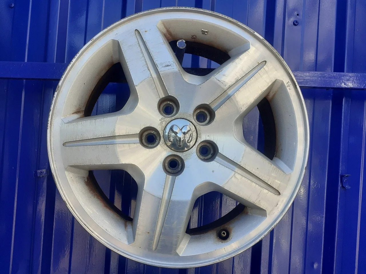 Llanta para Dodge Caliber