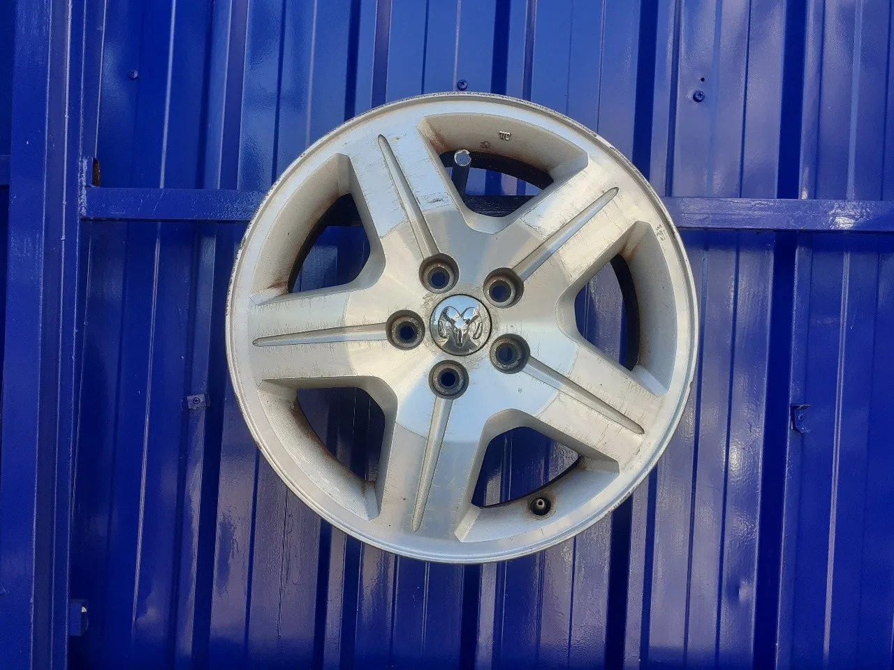 Llanta para Dodge Caliber