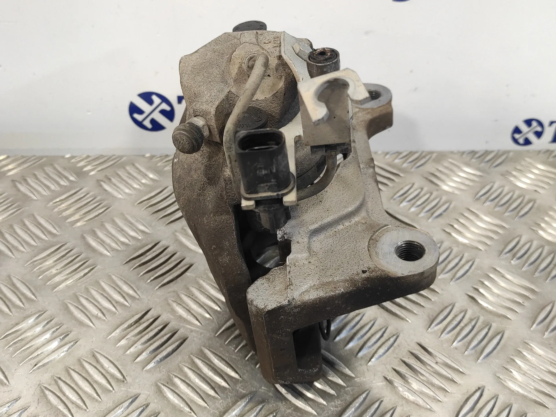 Pinza Freno Delantera Derecha para Audi A6 Berlina (4F2)