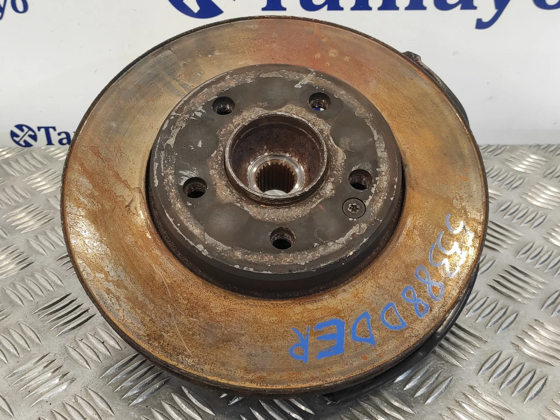 Mangueta Delantera Derecha para Mercedes-Benz Clase B (W245)