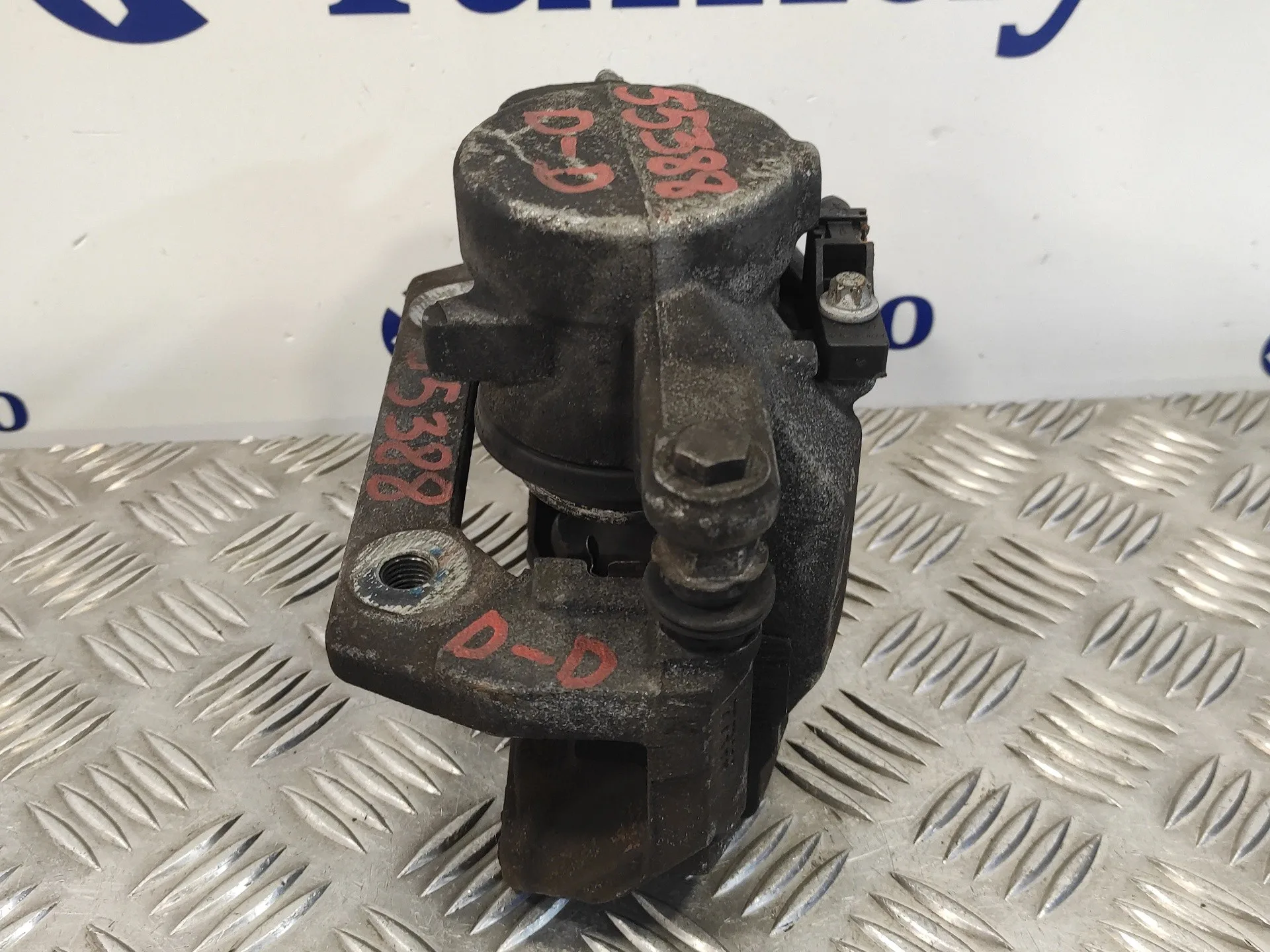 Pinza Freno Delantera Derecha para Mercedes-Benz Clase B (W245)