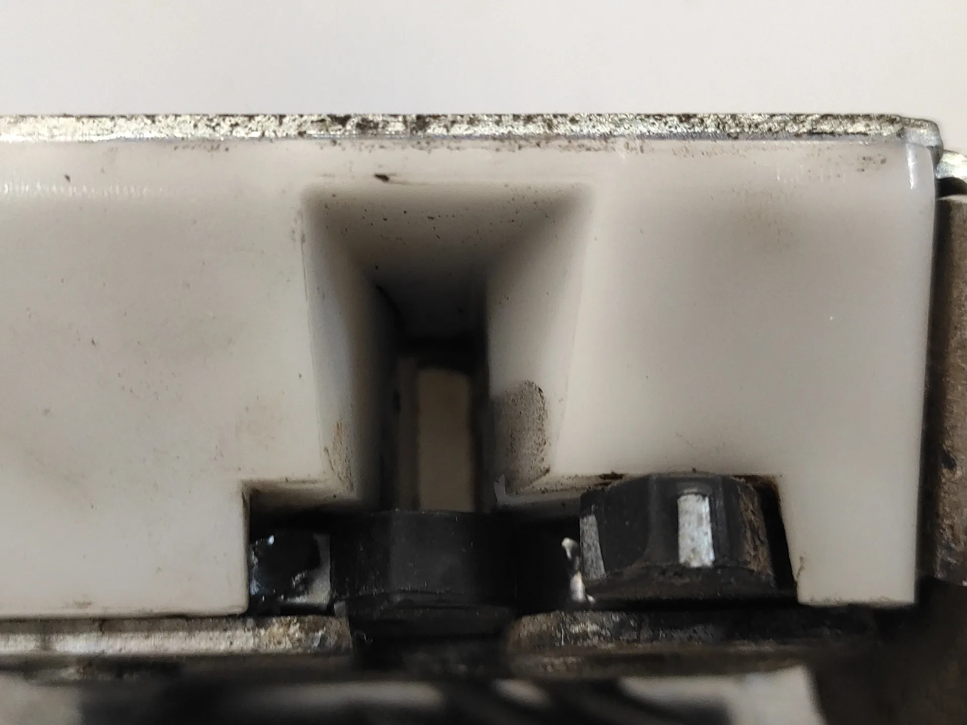 Cerradura Puerta Lateral Izquierda para Nissan Nv 200 (M20)
