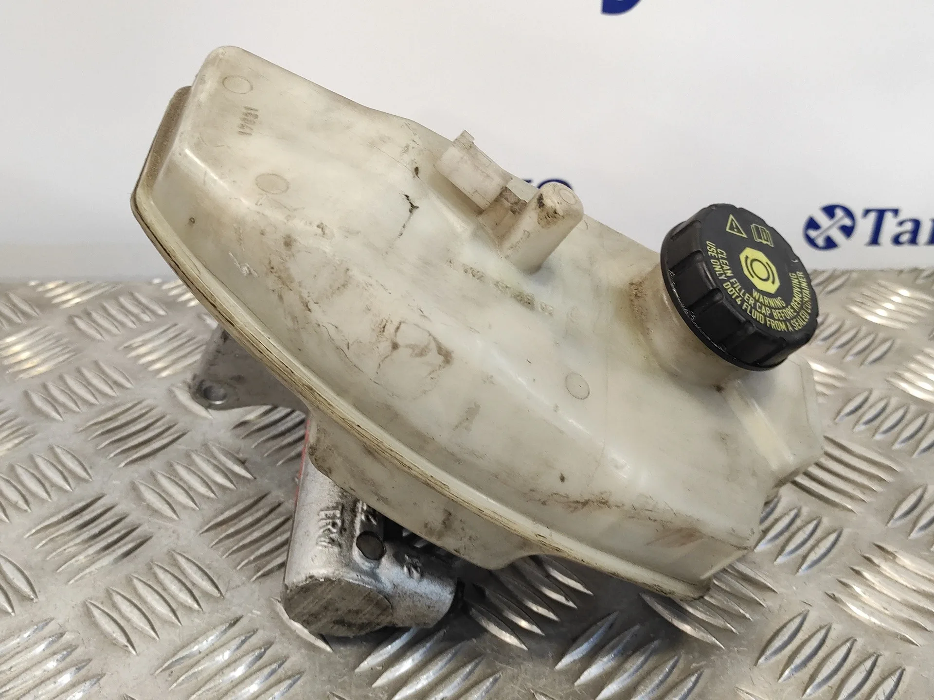 Bomba Freno para Mercedes-Benz Sprinter 02.00 -> Caja Abierta