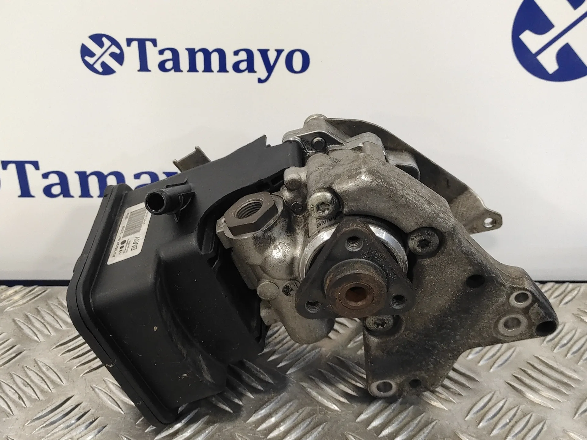 Bomba Direccion para Bmw X3 (E83)