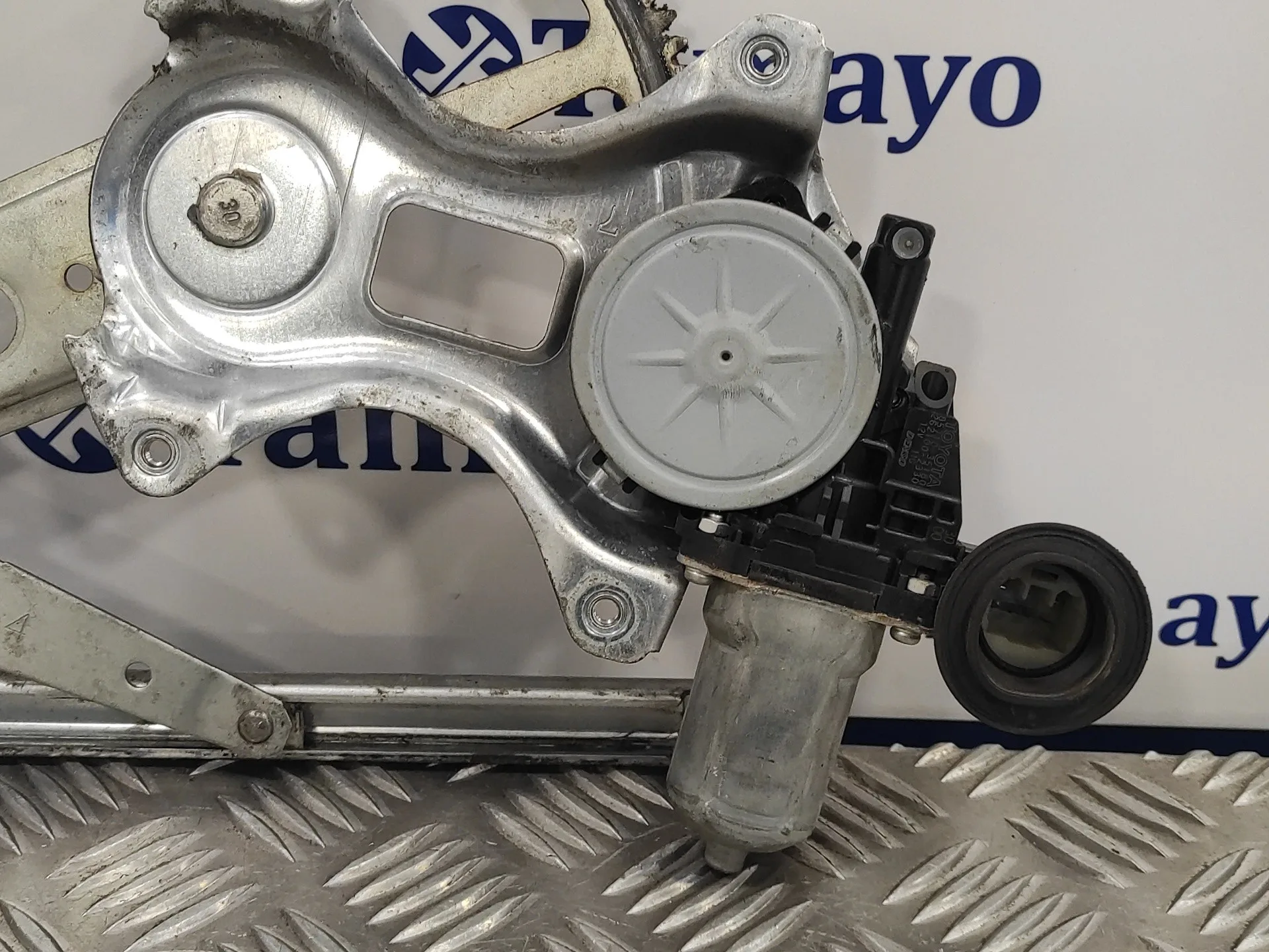 Elevalunas Delantero Derecho para Toyota Rav 4 (A3)