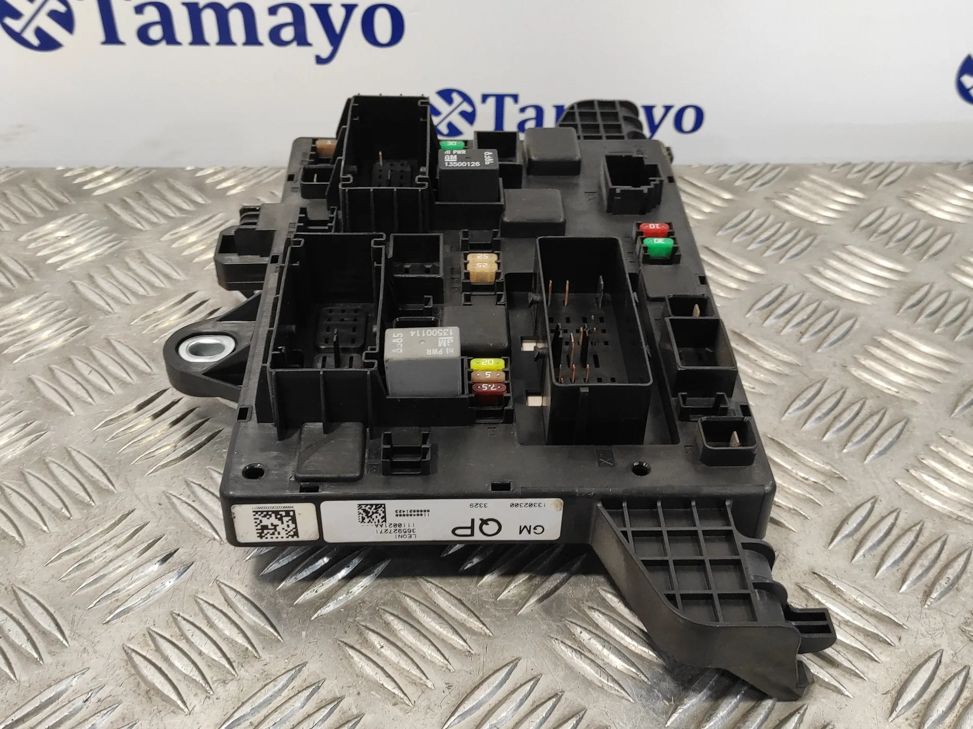 Caja Reles / Fusibles para Opel Astra J Lim.