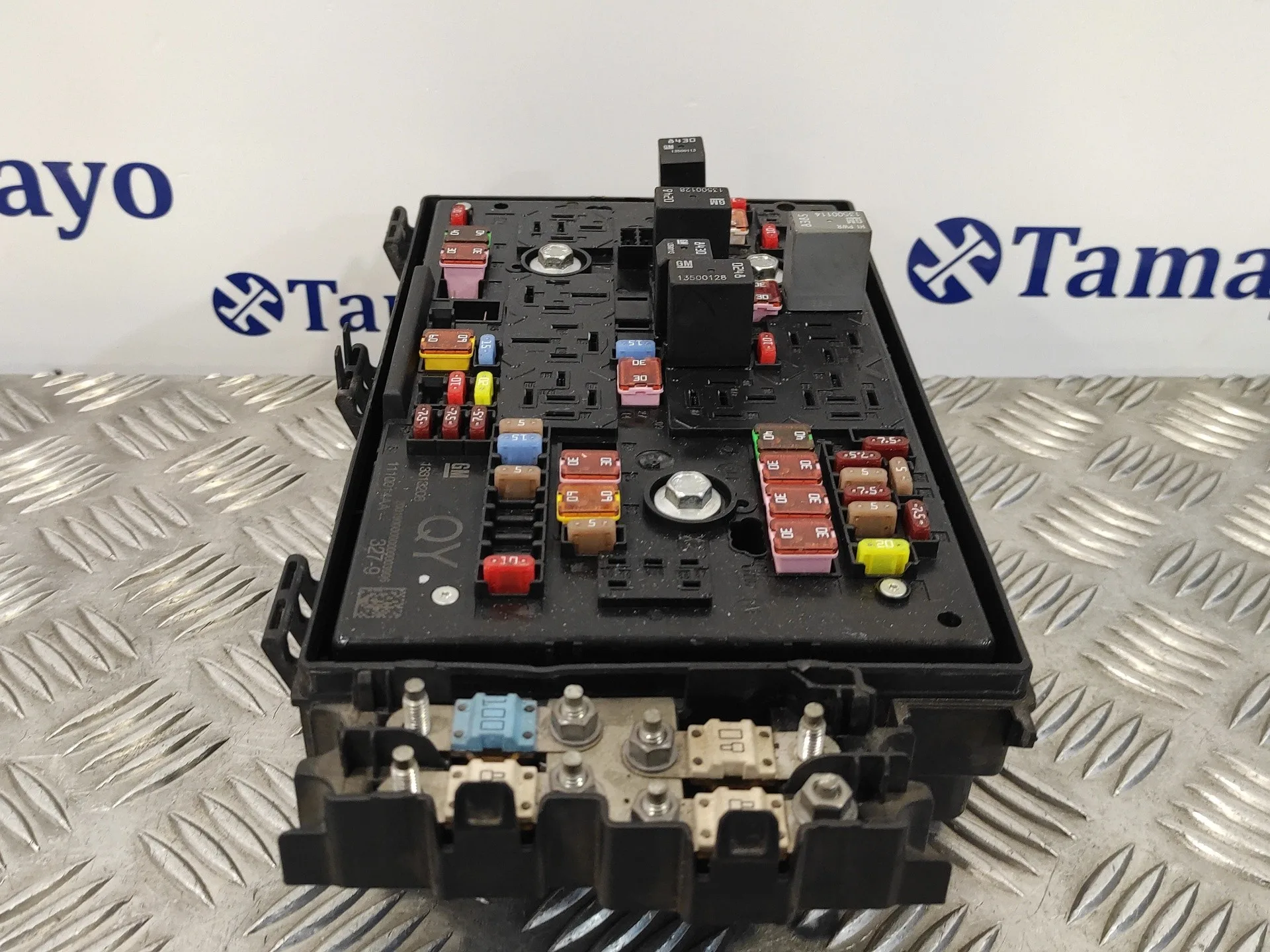 Caja Reles / Fusibles para Opel Astra J Lim.